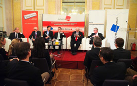 Experten aus Politik, Wirtschaft und Wissenschaft bei Alpbach Talk in Wien.